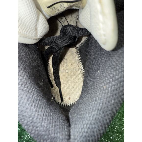 Air Jordan 1 Retro High OG Black Toe GS Kids Size 6Y Women 7.5 Black Red Chicago - Picture 11 of 12